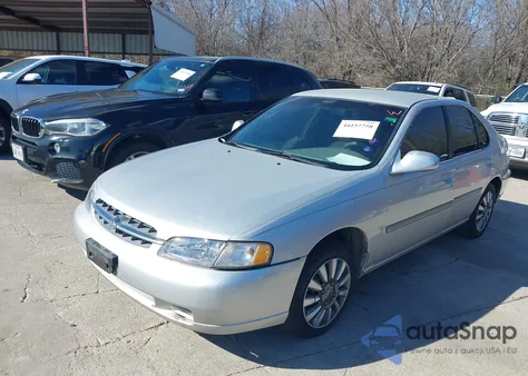 1999 Nissan Altima Gle/Gxe/Se/Se-L/Xe z USA, uszkodzony, nr VIN 1N4DL01D5XC118649